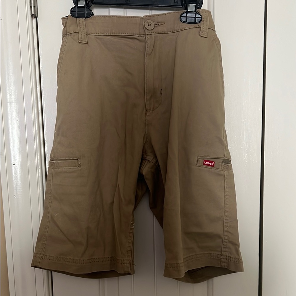 Levi's Tan Cargo Shorts with Relaxed Fit